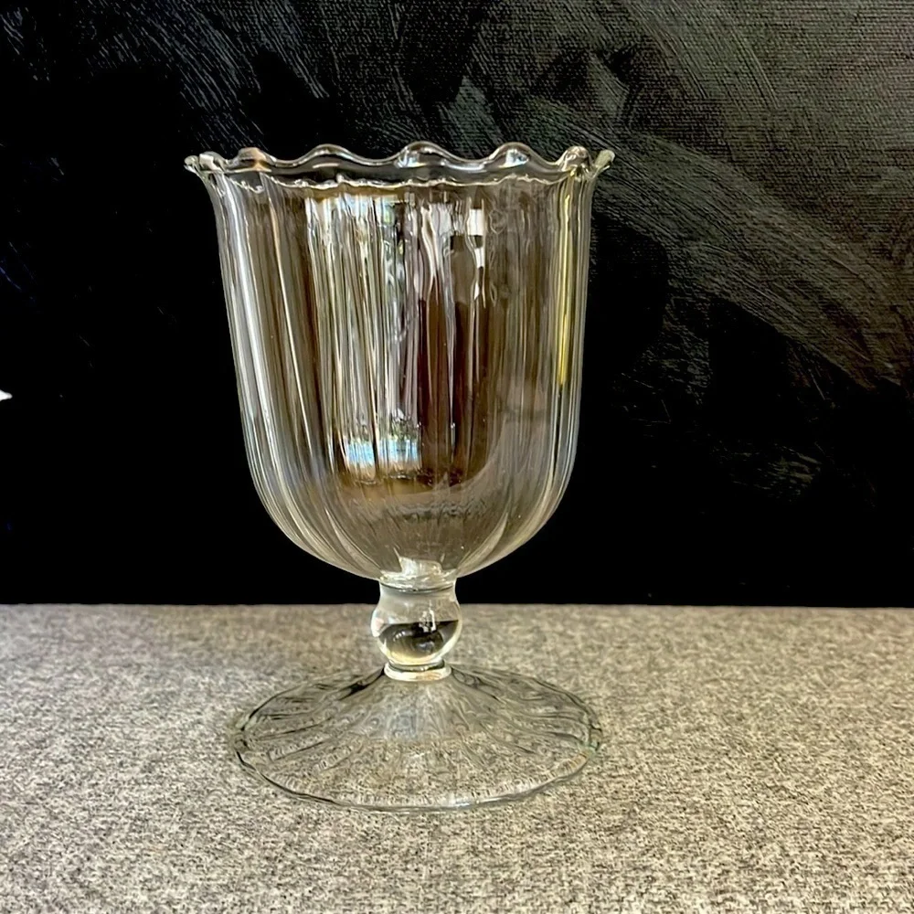 BHLDN Anthropologist Scalloped Glads Vase S. NWT